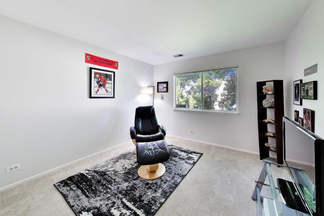1506 Canbury Court 2A, Wheeling, IL 60090