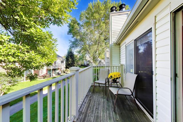 1506 Canbury Court 2A, Wheeling, IL 60090