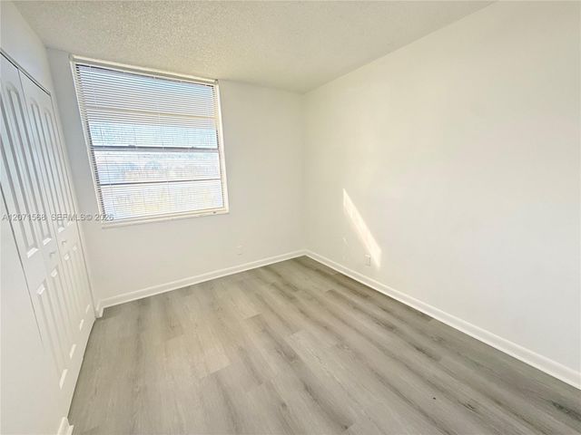 210 Lake Pointe Drive 210, Oakland Park, FL 33309