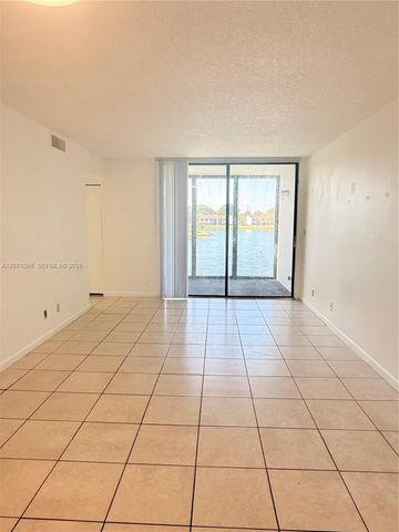 210 Lake Pointe Drive 210, Oakland Park, FL 33309