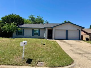 6824 Westglen Drive, Fort Worth, TX 76133