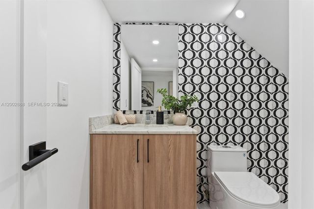 19731 NE 24th Ave, Miami, FL 33180