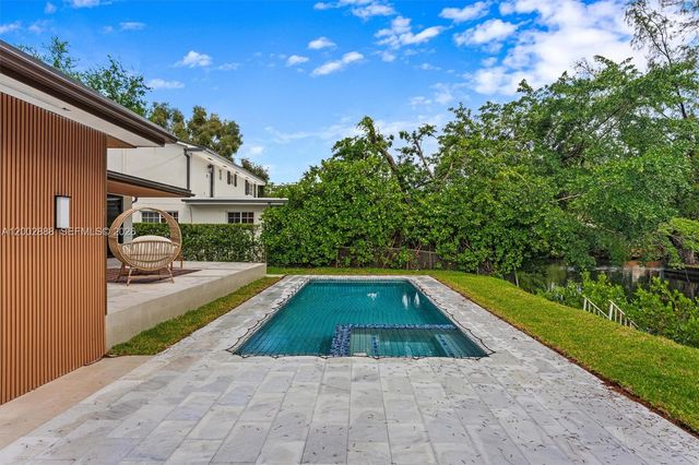 19731 NE 24th Ave, Miami, FL 33180