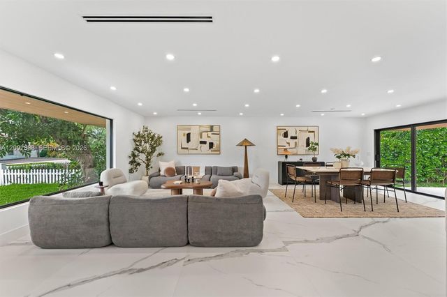 19731 NE 24th Ave, Miami, FL 33180