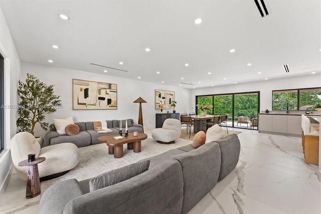 19731 NE 24th Ave, Miami, FL 33180