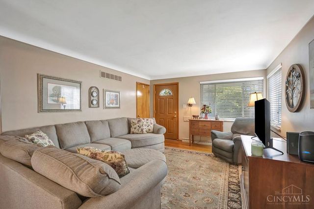 1737 Admiral Court, Cincinnati, OH 45238