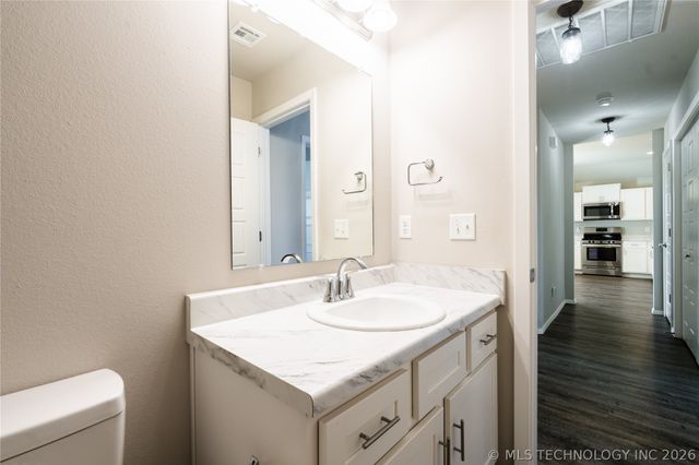 10715 N 101 East Court E, Owasso, OK 74055