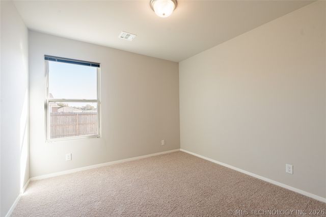 10715 N 101 East Court E, Owasso, OK 74055