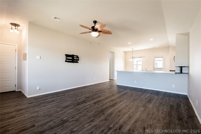 10715 N 101 East Court E, Owasso, OK 74055