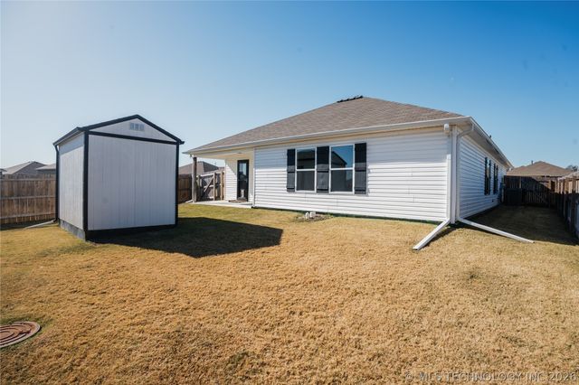 10715 N 101 East Court E, Owasso, OK 74055