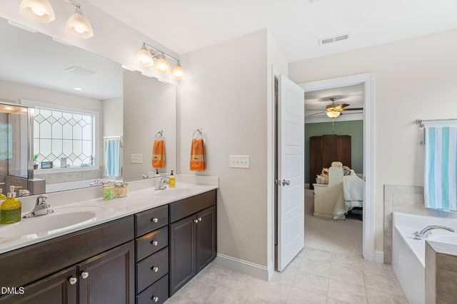 62 Bonaventure Drive, Clayton, NC 27527