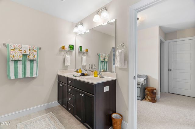 62 Bonaventure Drive, Clayton, NC 27527