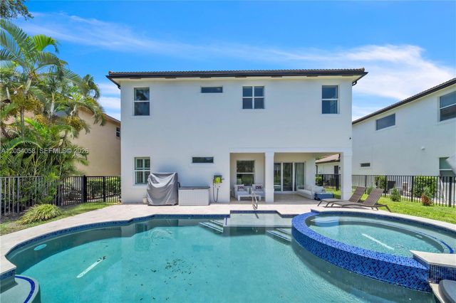 4587 San Mellina Dr, Coconut Creek, FL 33073