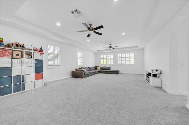 4587 San Mellina Dr, Coconut Creek, FL 33073
