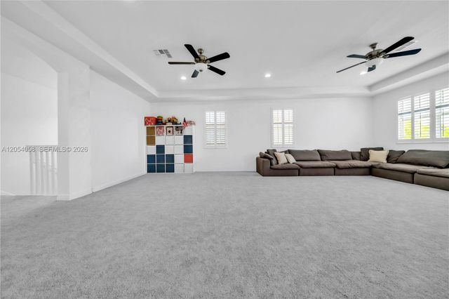 4587 San Mellina Dr, Coconut Creek, FL 33073