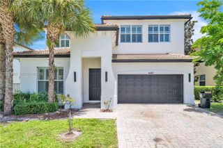 4587 San Mellina Dr, Coconut Creek, FL 33073