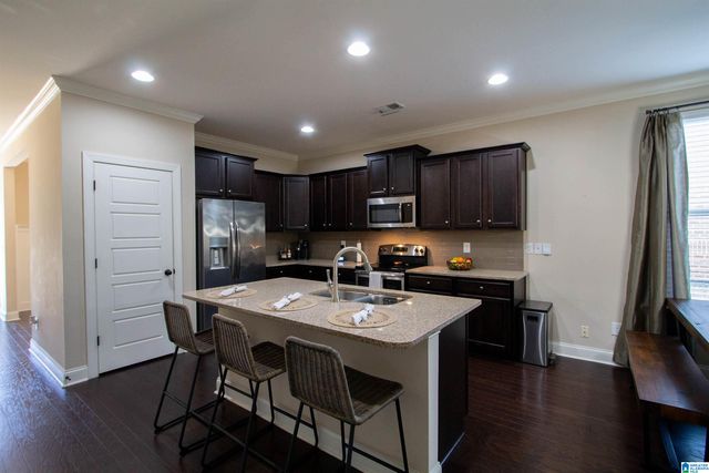 4550 BROOKSHIRE LOOP, Bessemer, AL 35022