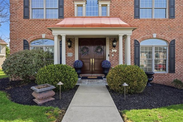 113 Amy Jo Lane, Robinson Twp, PA 15108