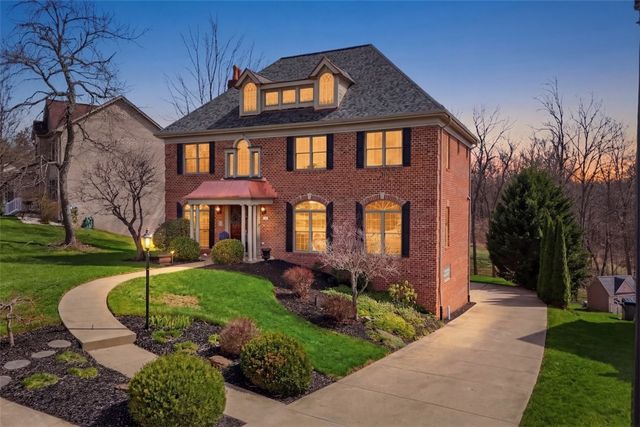 113 Amy Jo Lane, Robinson Twp, PA 15108