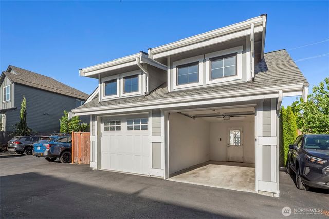22755 SE 14th Court, Sammamish, WA 98075