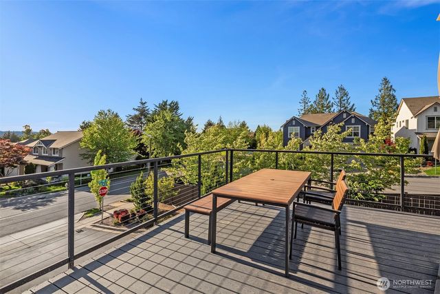 22755 SE 14th Court, Sammamish, WA 98075