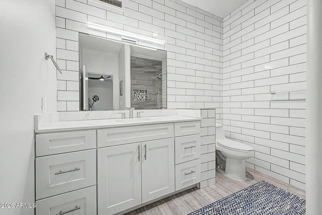 7199 E RIDGEVIEW Place 105, Carefree, AZ 85377