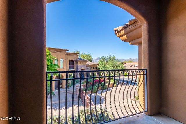 7199 E RIDGEVIEW Place 105, Carefree, AZ 85377