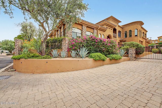 7199 E RIDGEVIEW Place 105, Carefree, AZ 85377