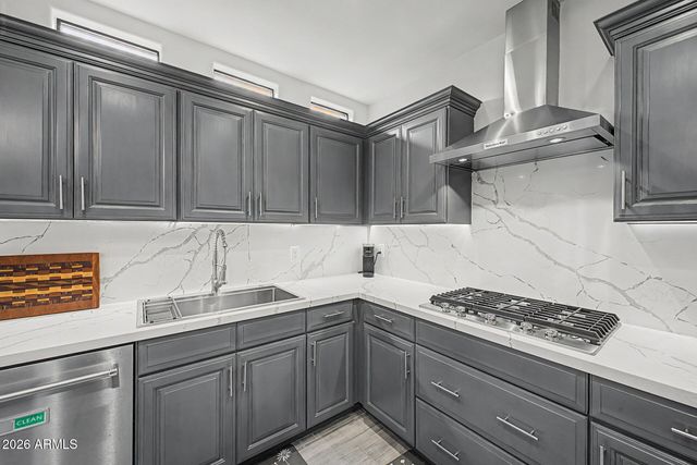 7199 E RIDGEVIEW Place 105, Carefree, AZ 85377