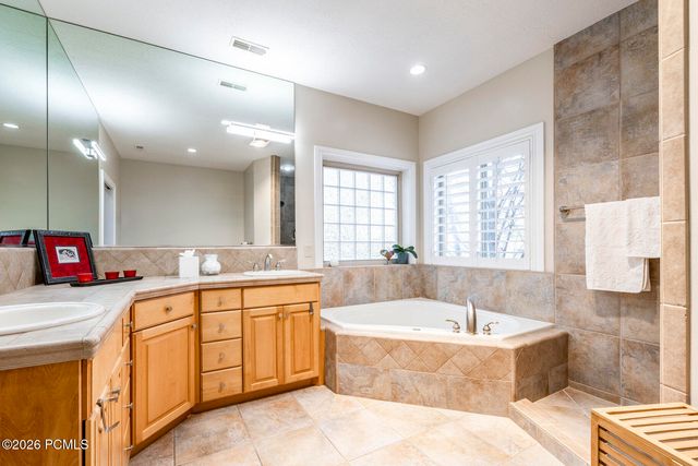 3252 Sunset Hollow Drive, Bountiful, UT 84010