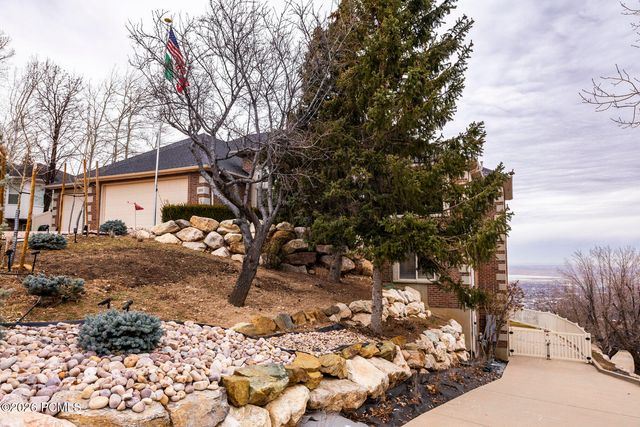 3252 Sunset Hollow Drive, Bountiful, UT 84010