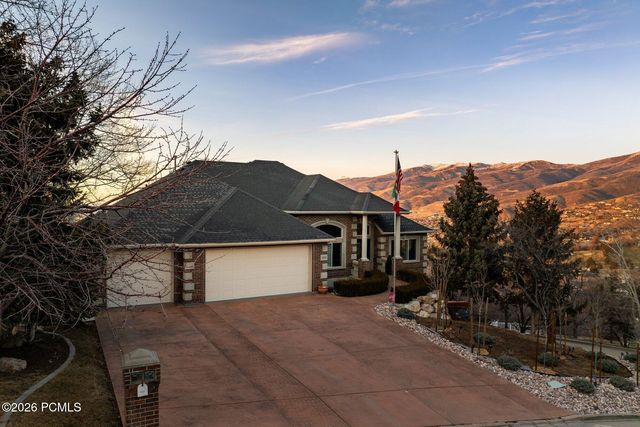 3252 Sunset Hollow Drive, Bountiful, UT 84010