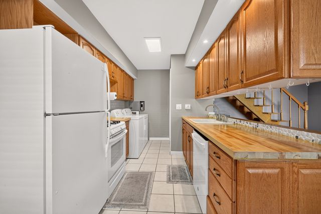 1034 Cove Drive 147B, Prospect Heights, IL 60070