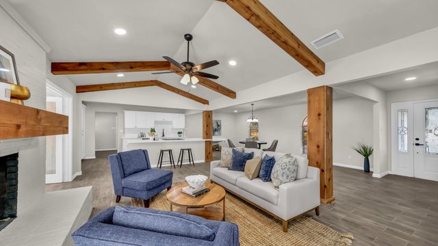 11001 Oak Grove Road S, Burleson, TX 76028