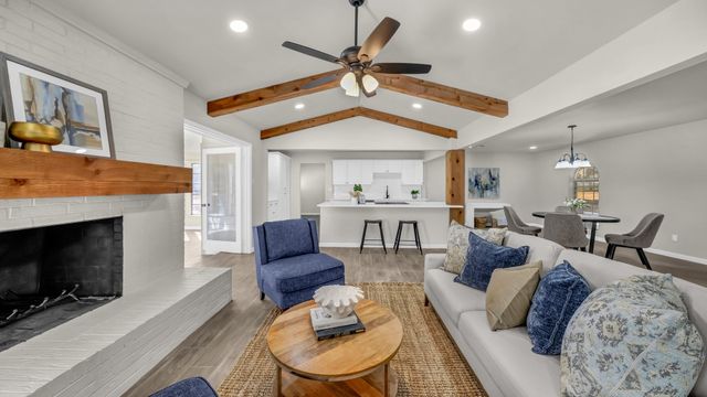 11001 Oak Grove Road S, Burleson, TX 76028