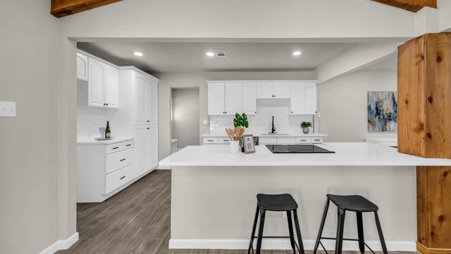 11001 Oak Grove Road S, Burleson, TX 76028