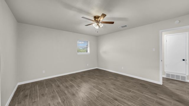 11001 Oak Grove Road S, Burleson, TX 76028