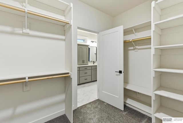 21723 Glenmore Drive, Gretna, NE 68028