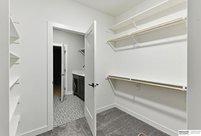 21723 Glenmore Drive, Gretna, NE 68028