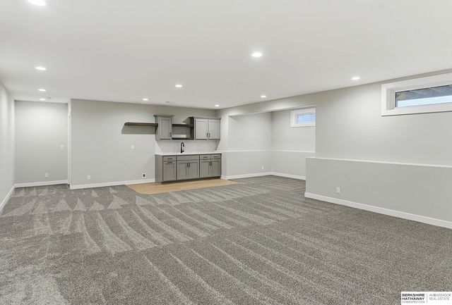 21723 Glenmore Drive, Gretna, NE 68028