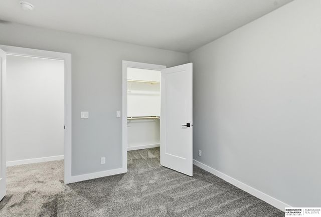 21723 Glenmore Drive, Gretna, NE 68028