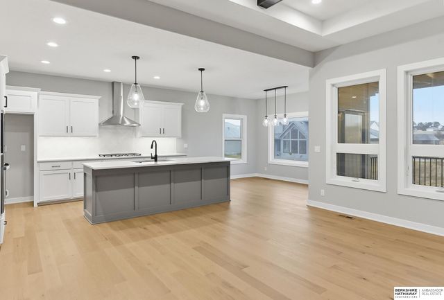 21723 Glenmore Drive, Gretna, NE 68028