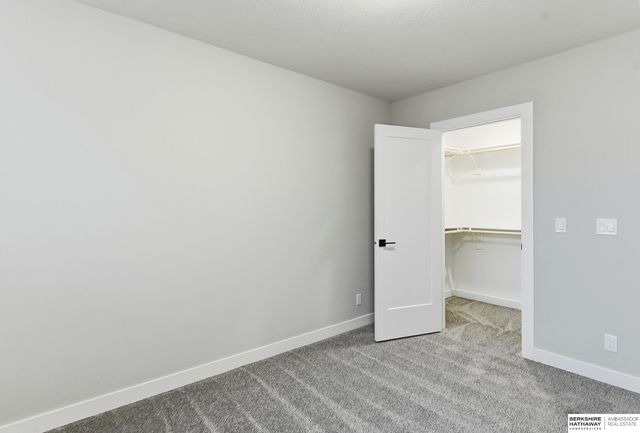 21723 Glenmore Drive, Gretna, NE 68028