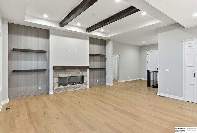 21723 Glenmore Drive, Gretna, NE 68028