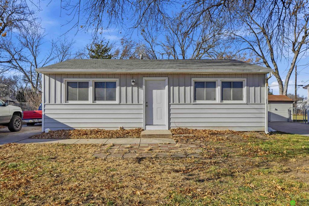 1311 N 54th Street, Lincoln, NE 68504