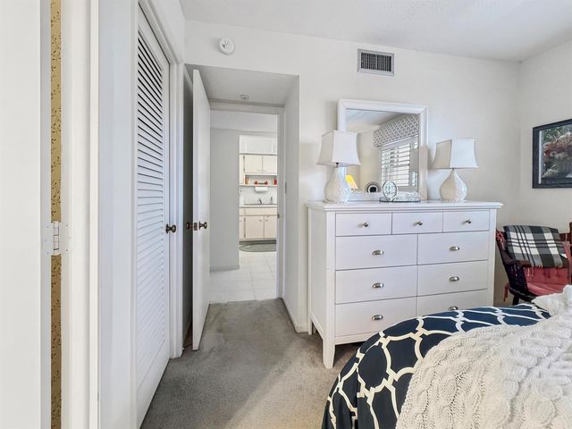 555 NW 4th Avenue 401, Boca Raton, FL 33432