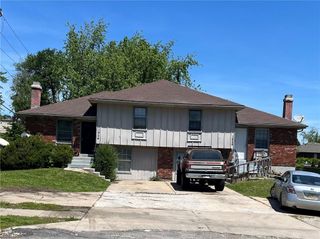1926 High Grove Road, Grandview, MO 64030