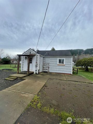 903 Howard Street, Raymond, WA 98577