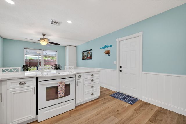 150 9th Court, Vero Beach, FL 32962