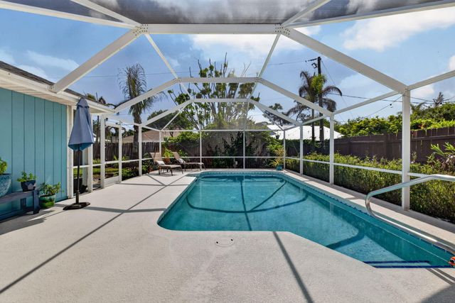 150 9th Court, Vero Beach, FL 32962